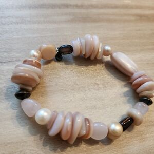 Silpada Pink and Pearl Beaded Stretch Bracelet
